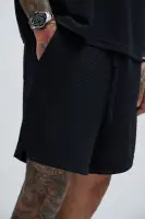 Zyler Textured Shorts(Black,S)