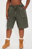 Keep Me Close Bermuda Short(Olive,XS)