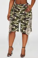 Playing The Field Distressed Camo Short(Olive/combo,XS)