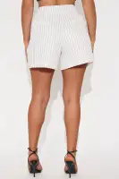 Office Hours Pinstripe Shorts(White/combo,XS)