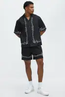 Vine Border Embroidered Shorts(Black,S)