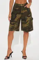 Under Control Camo Bermuda Short(Olive/combo,XS)
