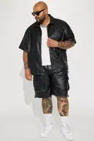 Stunttin' On These Faux Leather Cargo Shorts(Black,30)