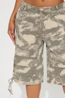 Look Don't Talk Embellished Bermuda Short(Olive/combo,XS)